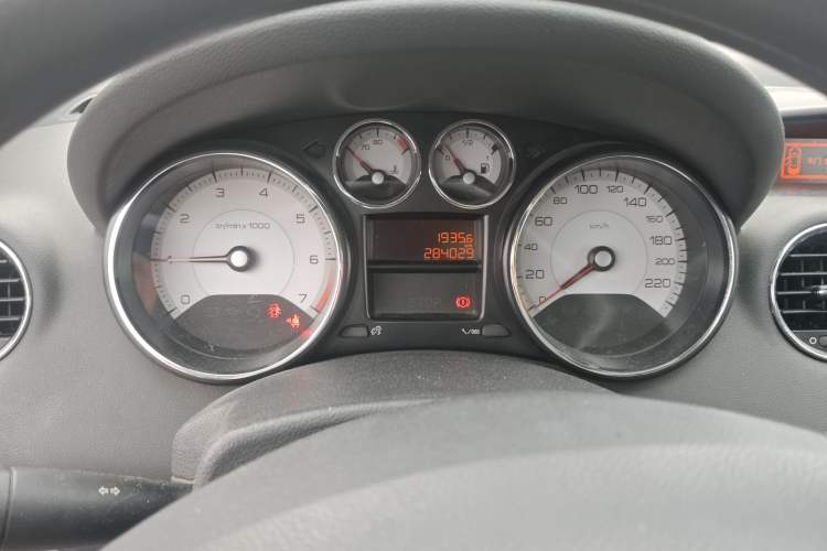 Used Peugeot 408 2013 2.0L Manual Comfort Edition Odometer Close Up