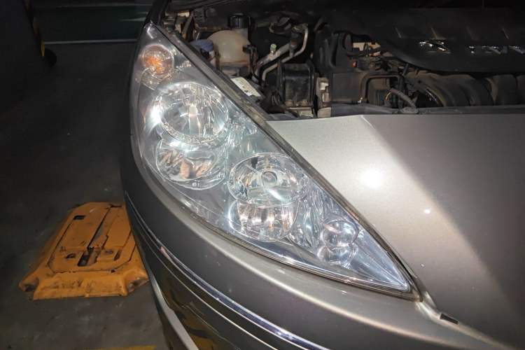 Used Peugeot 408 2013 2.0L Automatic Comfort Edition Right Front Headlight