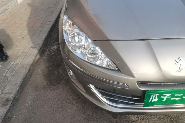 Used Peugeot 408 2013 1.6L Manual Comfort Edition Right Front Headlight