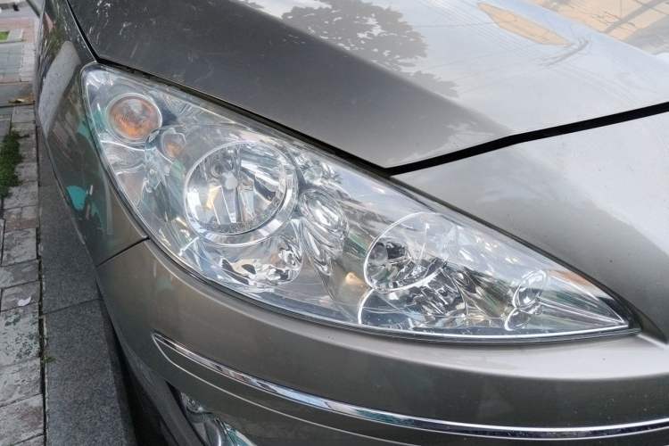 Used Peugeot 408 2013 2.0L Automatic Comfort Edition Right Front Headlight