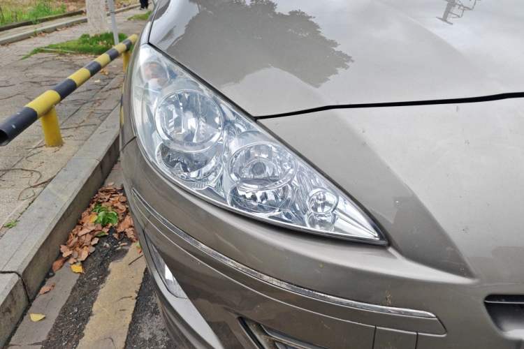 Used Peugeot 408 2013 2.0L Automatic Comfort Edition Right Front Headlight
