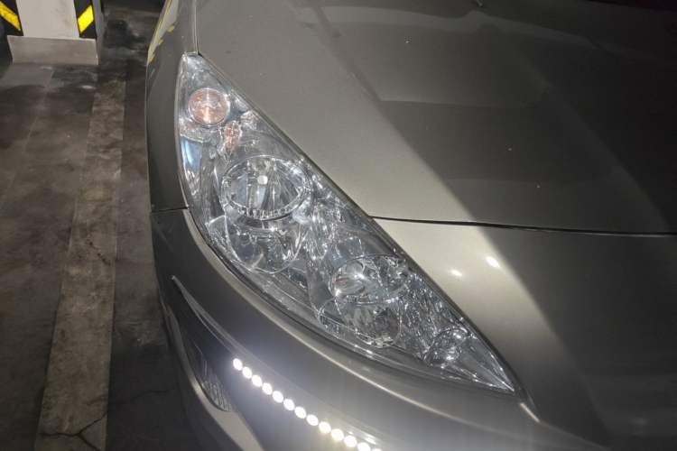Used Peugeot 408 2013 2.0L Automatic Comfort Edition Right Front Headlight