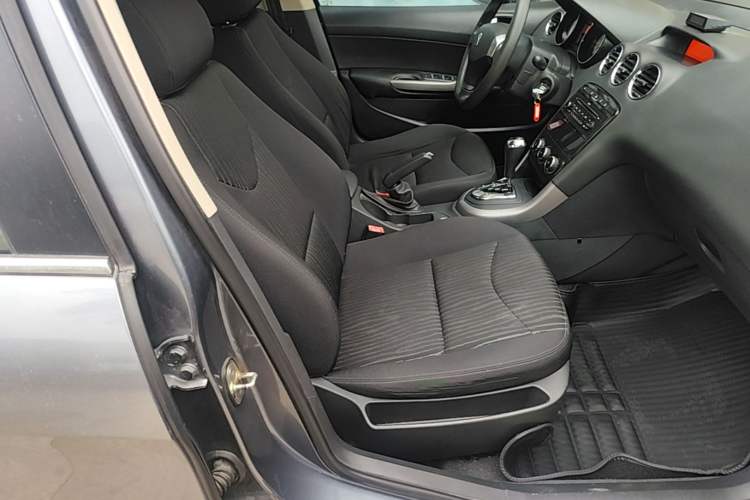 Used Peugeot 408 2013 2.0L Automatic Comfort Edition Right Front Seat