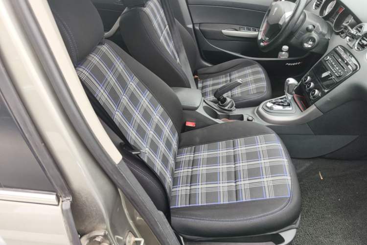 Used Peugeot 408 2013 2.0L Automatic Comfort Edition Right Front Seat