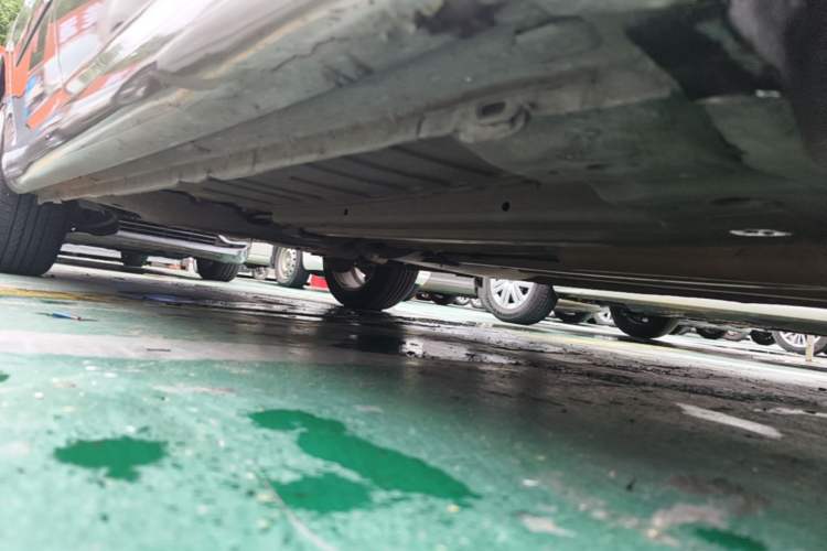 Used Peugeot 408 2013 2.0L Automatic Comfort Edition Right Side Sill