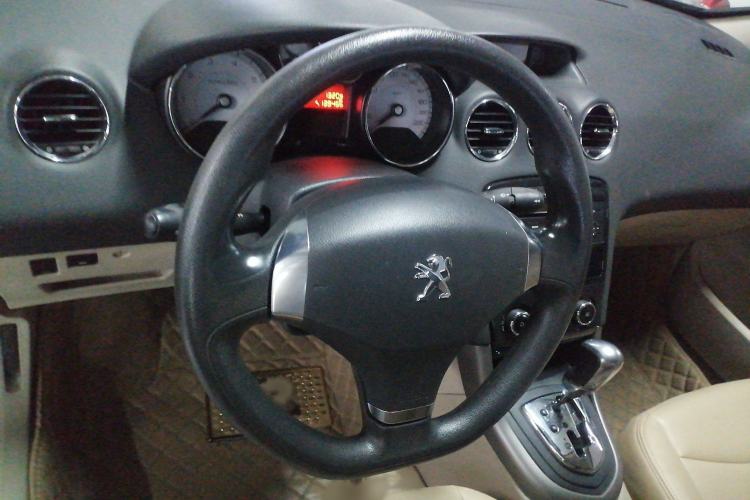 Used Peugeot 408 2013 2.0L Automatic Comfort Edition Steering Wheel