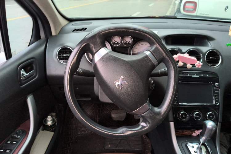 Used Peugeot 408 2013 1.6L Automatic Comfort Edition Steering Wheel