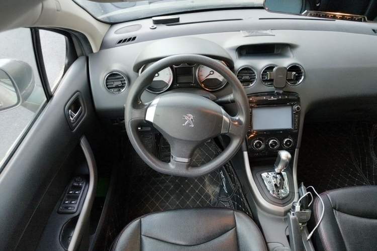 Used Peugeot 408 2013 2.0L Automatic Comfort Edition Steering Wheel