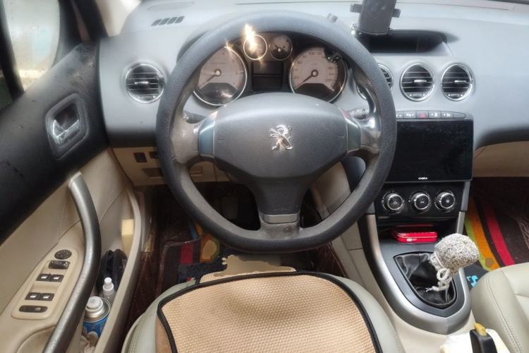 Used Peugeot 408 2013 2.0L Manual Comfort Edition Steering Wheel