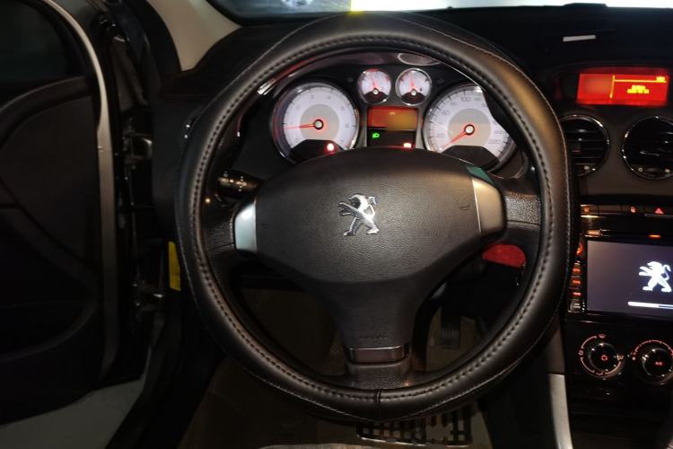 Used Peugeot 408 2013 2.0L Automatic Comfort Edition Steering Wheel