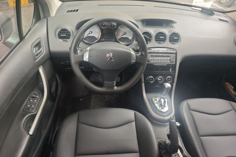 Used Peugeot 408 2013 2.0L Automatic Comfort Edition Steering Wheel