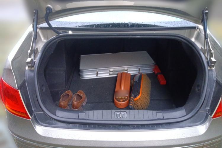 Used Peugeot 408 2013 2.0L Manual Comfort Edition Trunk