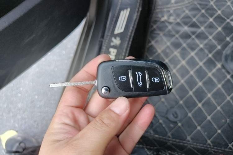 Used Peugeot 408 2013 2.0L Automatic Comfort Edition Vehicle Key