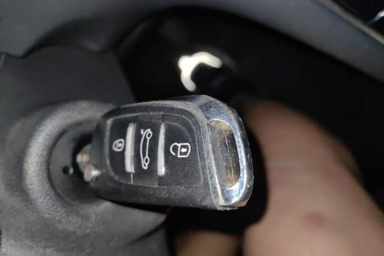 Used Peugeot 408 2013 1.6L Manual Comfort Edition Vehicle Key