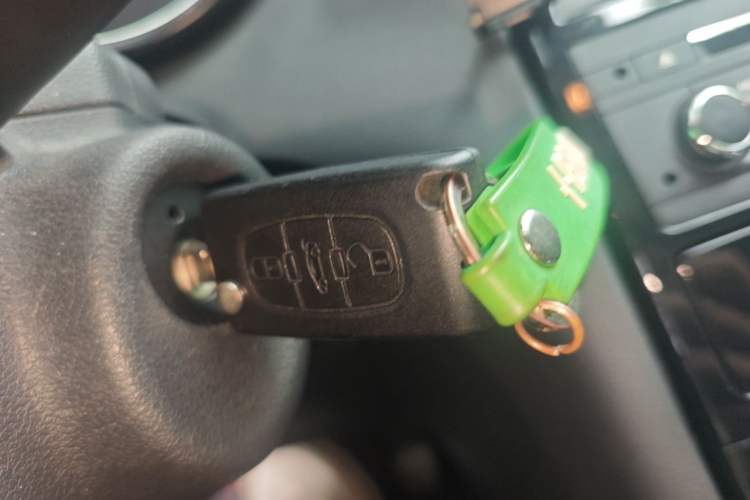 Used Peugeot 408 2013 2.0L Automatic Comfort Edition Vehicle Key