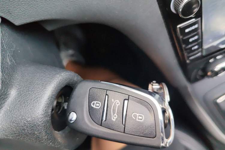 Used Peugeot 408 2013 2.0L Automatic Comfort Edition Vehicle Key