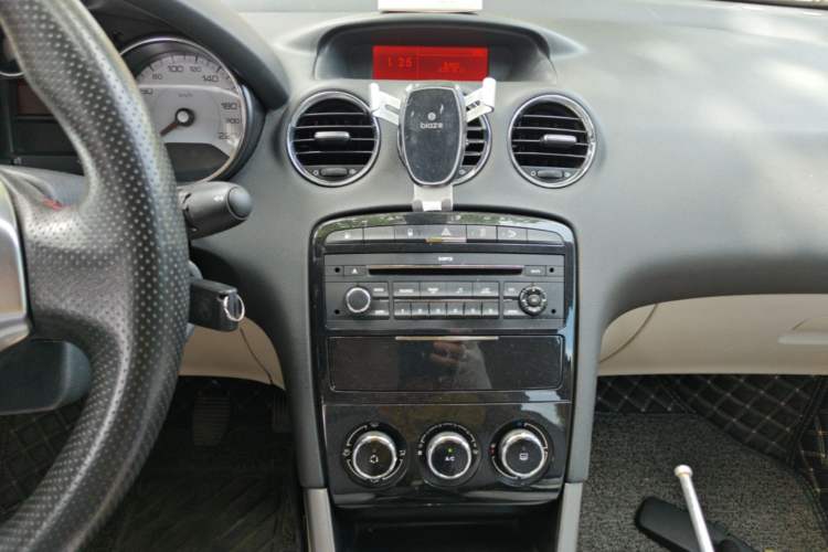 Used Peugeot 408 2013 2.0L Manual Comfort Edition Audio And AC Panel