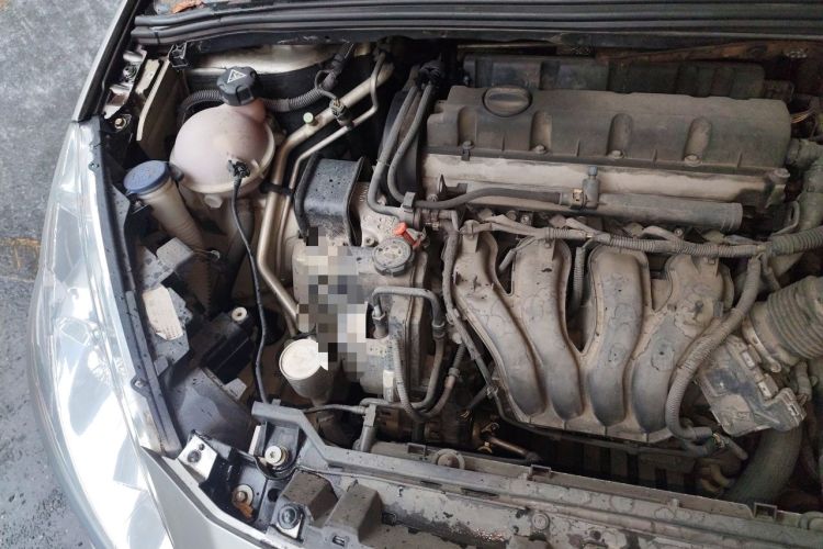 Used Peugeot 408 2013 2.0L Automatic Comfort Edition Engine Bay Right