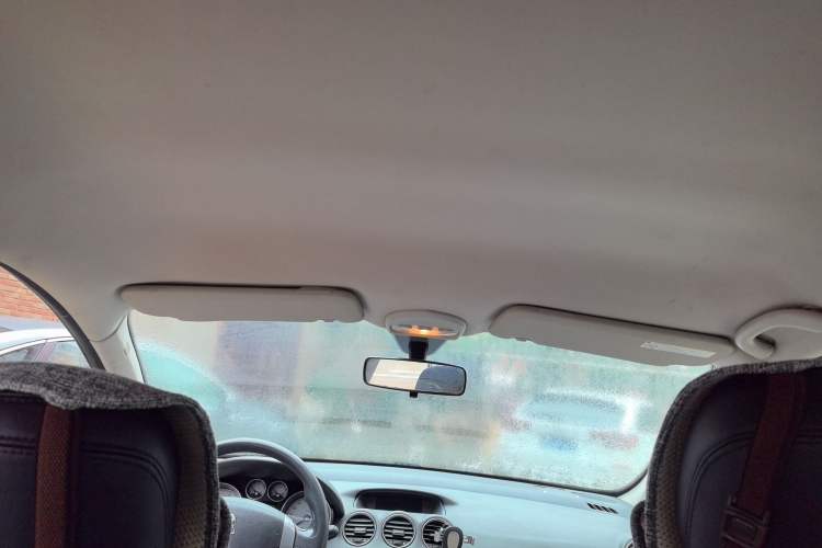 Used Peugeot 408 2013 2.0L Manual Comfort Edition Headliner