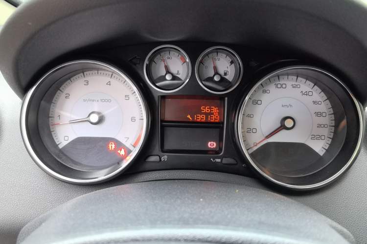 Used Peugeot 408 2013 2.0L Manual Comfort Edition Instrument Cluster