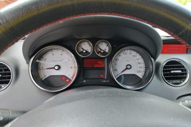 Used Peugeot 408 2013 2.0L Manual Comfort Edition Instrument Cluster