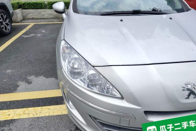 Used Peugeot 408 2013 2.0L Automatic Comfort Edition Right Front Headlight