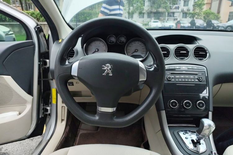 Used Peugeot 408 2013 2.0L Automatic Comfort Edition Steering Wheel