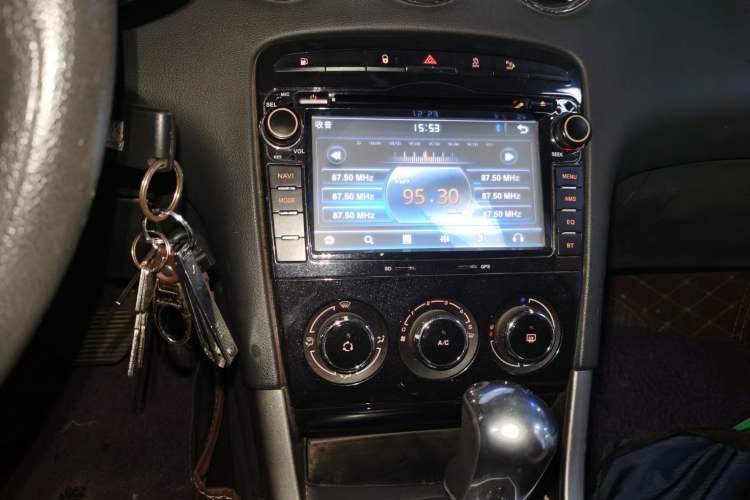Used Peugeot 408 2013 1.6L Automatic Comfort Edition Audio And AC Panel