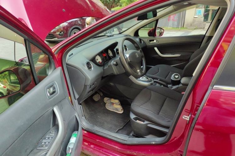 Used Peugeot 408 2013 2.0L Automatic Comfort Edition Driver Seat
