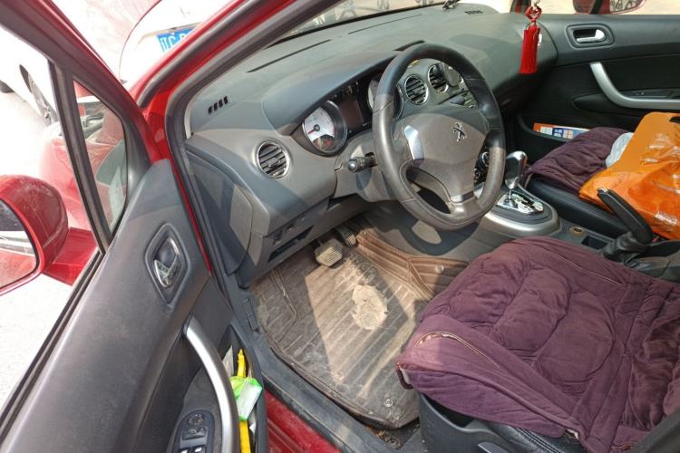 Used Peugeot 408 2013 2.0L Automatic Luxury Edition Driver Seat
