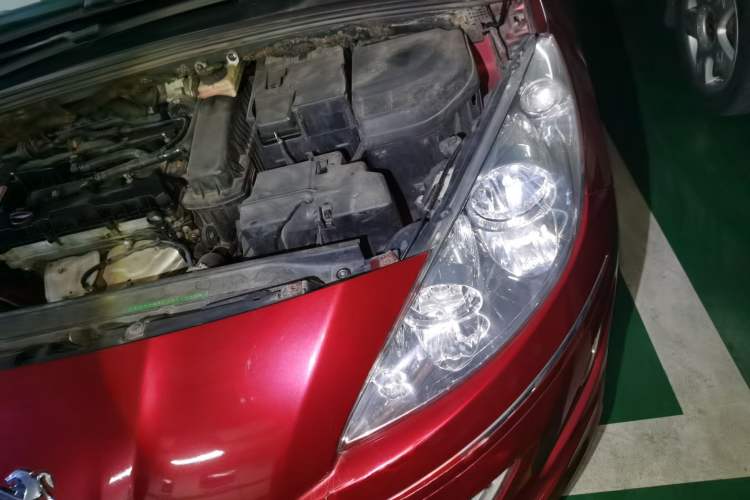 Used Peugeot 408 2013 1.6L Automatic Comfort Edition Engine Bay Left