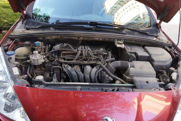 Used Peugeot 408 2013 2.0L Manual Comfort Edition Engine Bay