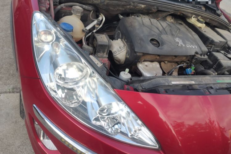 Used Peugeot 408 2013 1.6L Manual Comfort Edition Engine Bay Right