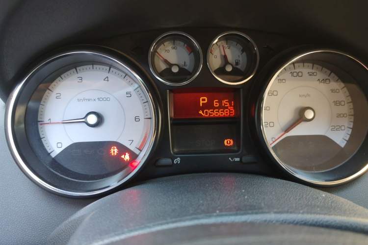 Used Peugeot 408 2013 2.0L Automatic Comfort Edition Instrument Cluster