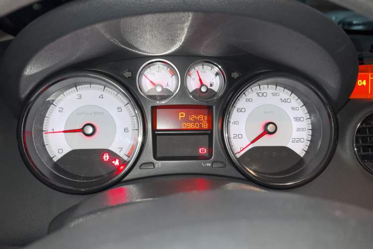 Used Peugeot 408 2013 2.0L Automatic Comfort Edition Instrument Cluster