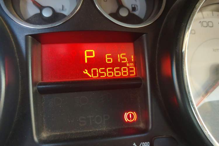 Used Peugeot 408 2013 2.0L Automatic Comfort Edition Odometer Close Up