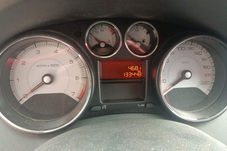 Used Peugeot 408 2013 2.0L Automatic Comfort Edition Odometer Close Up