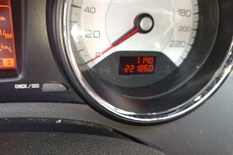 Used Peugeot 408 2013 2.0L Automatic Luxury Edition Odometer Close Up
