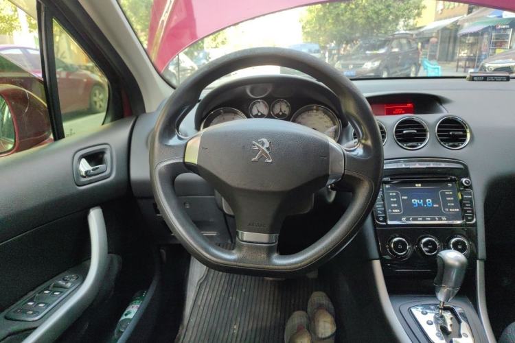 Used Peugeot 408 2013 2.0L Automatic Comfort Edition Steering Wheel