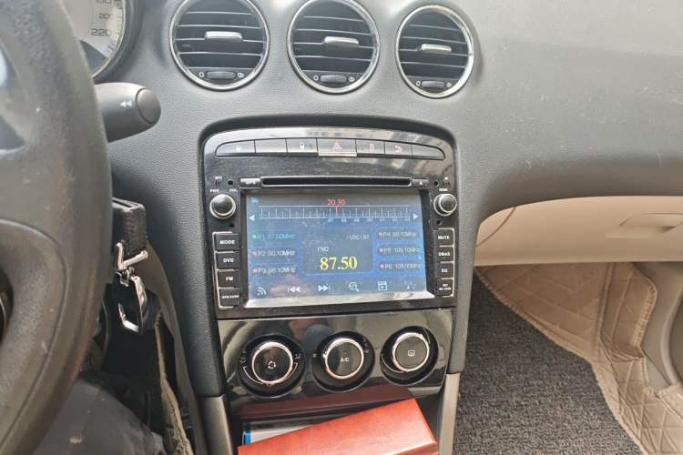 Used Peugeot 408 2013 1.6L Manual Comfort Edition Audio And AC Panel