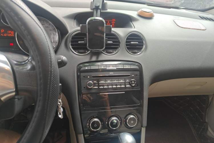 Used Peugeot 408 2013 2.0L Automatic Comfort Edition Audio And AC Panel
