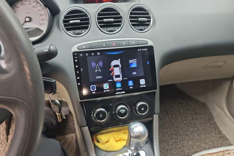 Used Peugeot 408 2013 2.0L Automatic Comfort Edition Audio And AC Panel