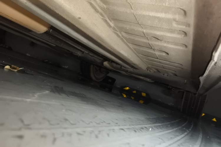 Used Peugeot 408 2013 2.0L Automatic Luxury Edition Chassis Front Left