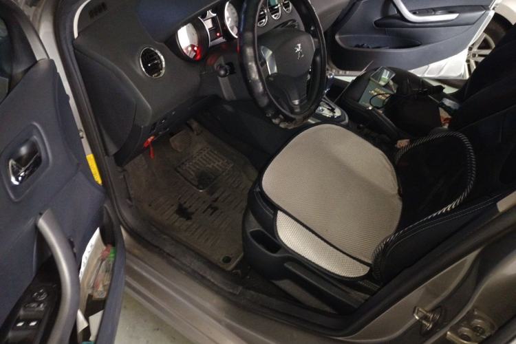 Used Peugeot 408 2013 2.0L Automatic Comfort Edition Driver Seat