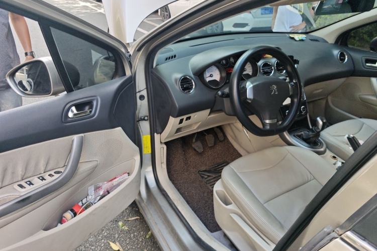 Used Peugeot 408 2013 2.0L Manual Comfort Edition Driver Seat