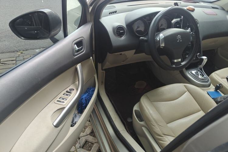 Used Peugeot 408 2013 2.0L Automatic Comfort Edition Driver Seat