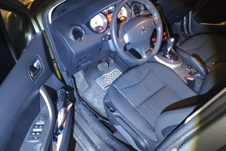 Used Peugeot 408 2013 2.0L Automatic Luxury Edition Driver Seat