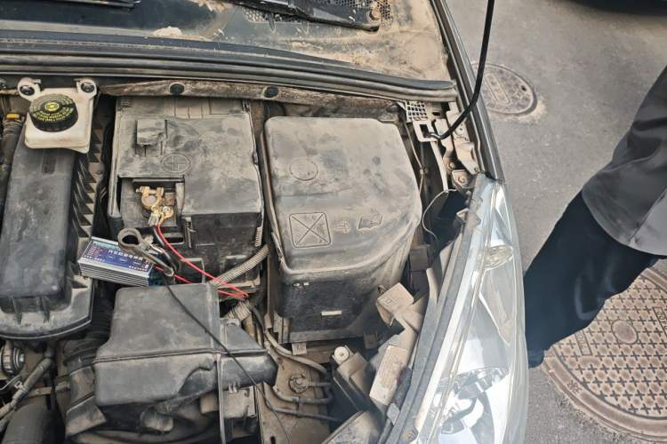 Used Peugeot 408 2013 1.6L Manual Comfort Edition Engine Bay Left