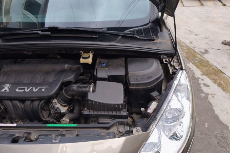 Used Peugeot 408 2013 2.0L Automatic Comfort Edition Engine Bay Left