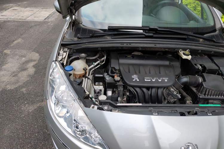 Used Peugeot 408 2013 2.0L Automatic Comfort Edition Engine Bay Right